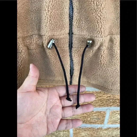 Nils Resort Collection Beige & Black Fleece Vest Cinch Waist Apres small - Picture 4 of 11